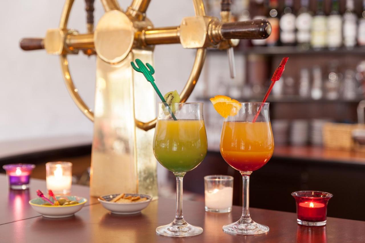Charme Hotel, Montbeliard Sud Bagian luar foto