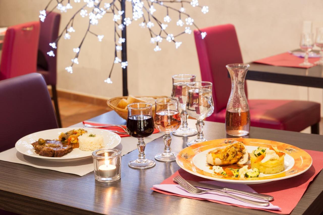 Charme Hotel, Montbeliard Sud Bagian luar foto
