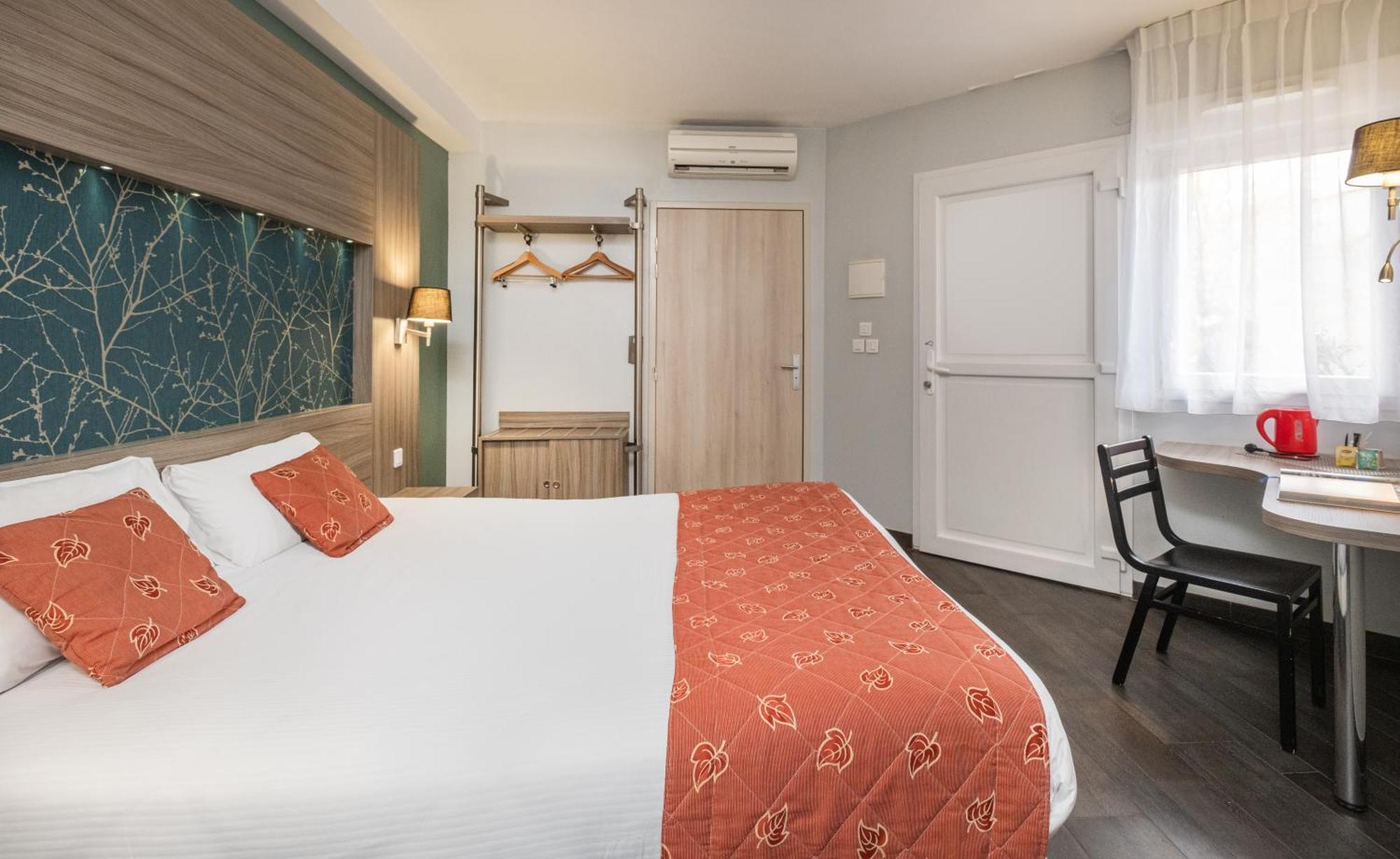 Charme Hotel, Montbeliard Sud Bagian luar foto