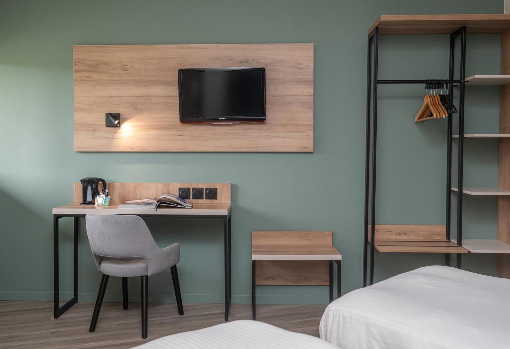 Charme Hotel, Montbeliard Sud Bagian luar foto