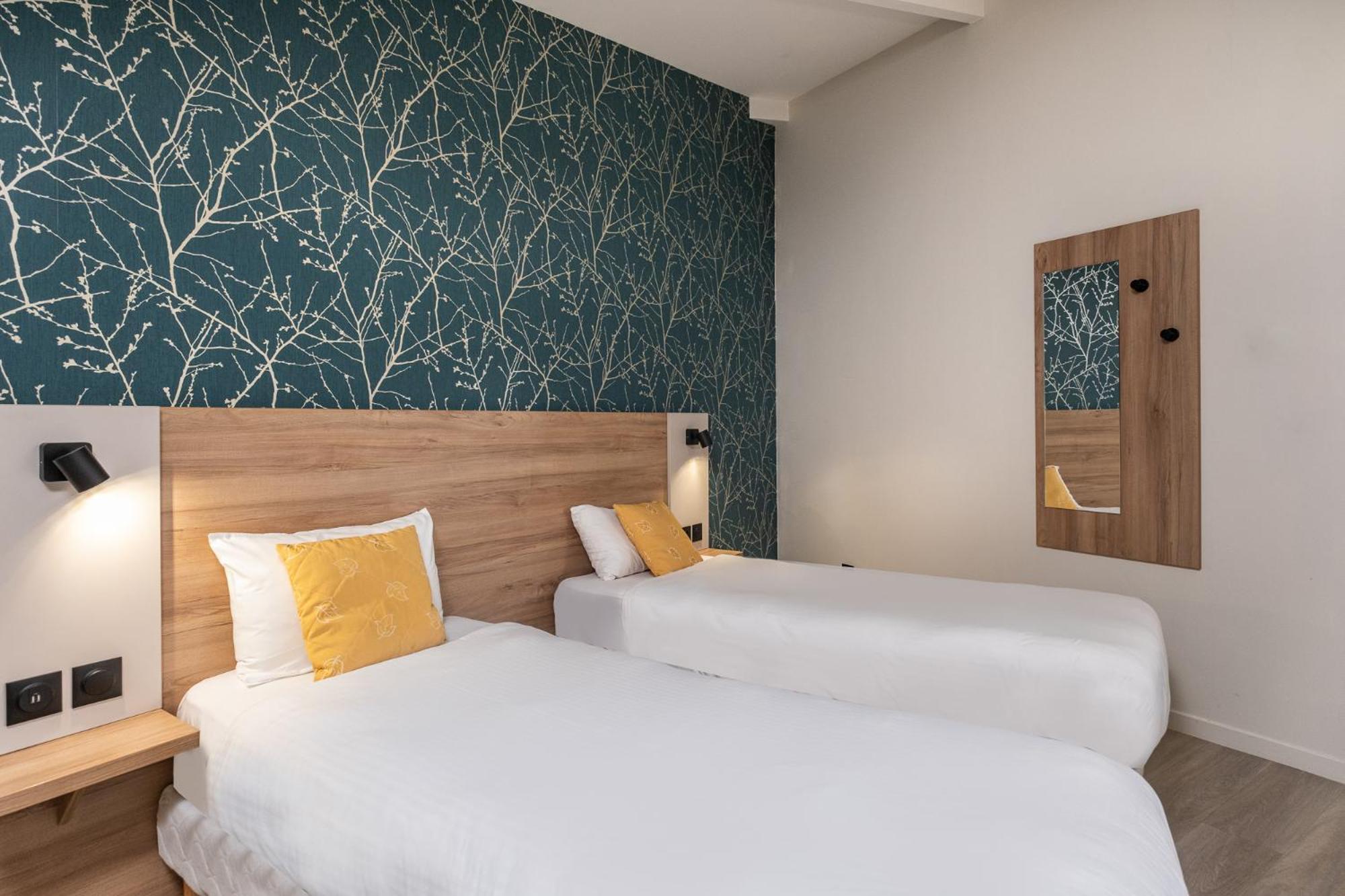 Charme Hotel, Montbeliard Sud Bagian luar foto