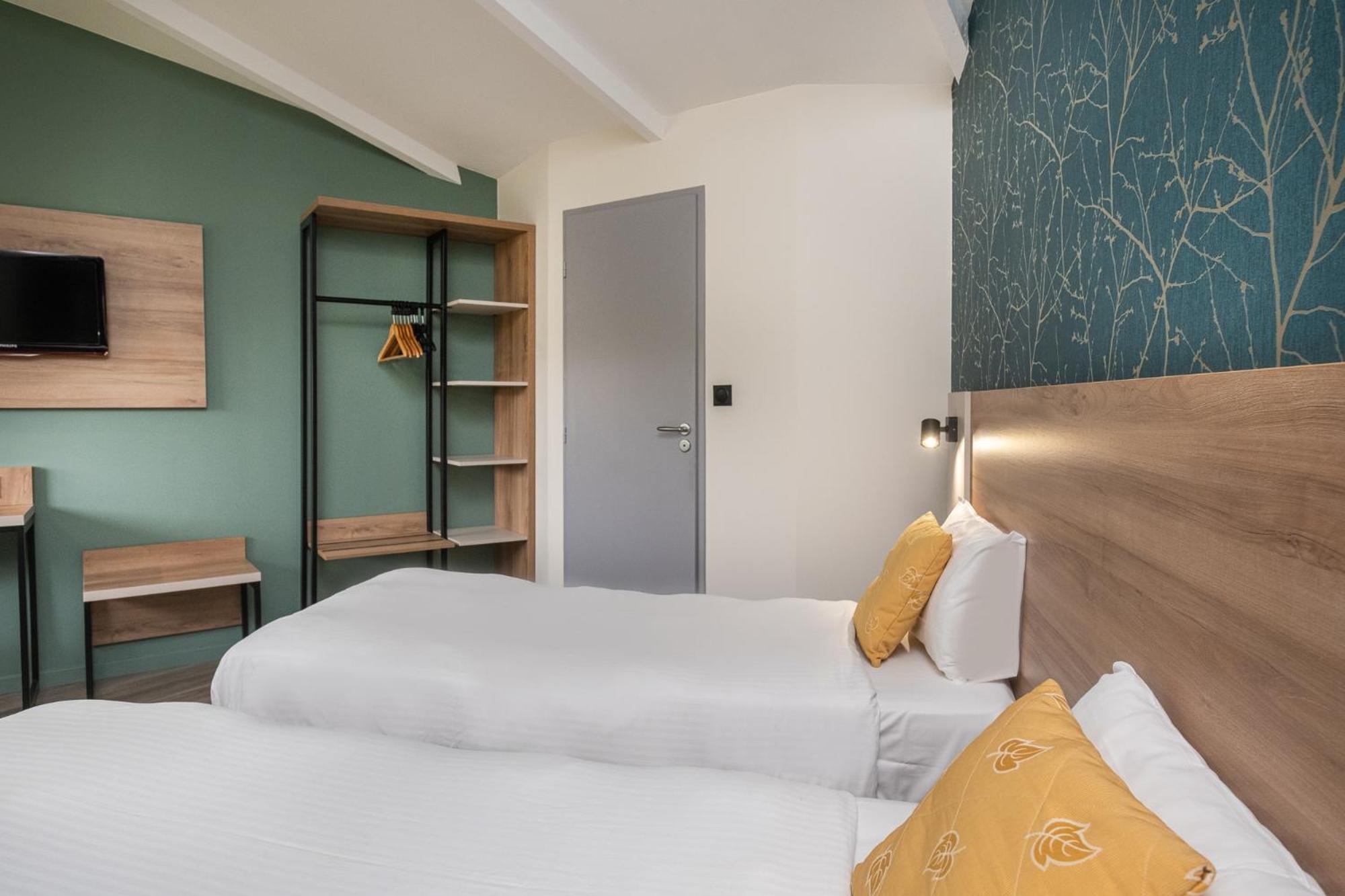 Charme Hotel, Montbeliard Sud Bagian luar foto
